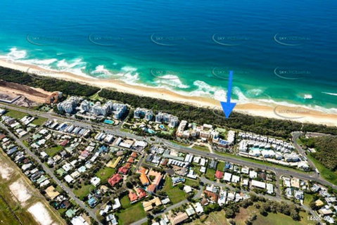 Marcoola Beachfront 3BR -Pool-100m To The Beach. - Sunshine Coast Tourism 0