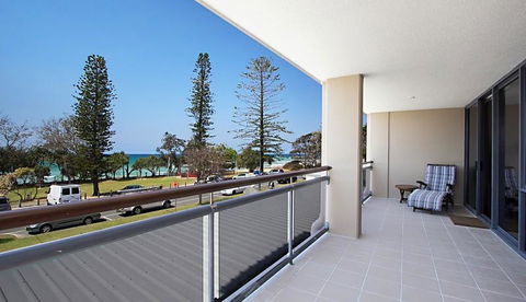 Marine Boutique Apartments - Holiday Sunshine Coast 1