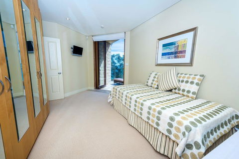 Mariners Rest Unit 3 - Nelson Bay - Holiday Sunshine Coast 1