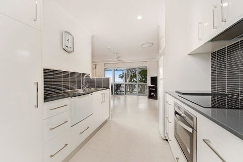 Marlin Waters Beachfront Apartments - Sunshine Coast Tourism 2