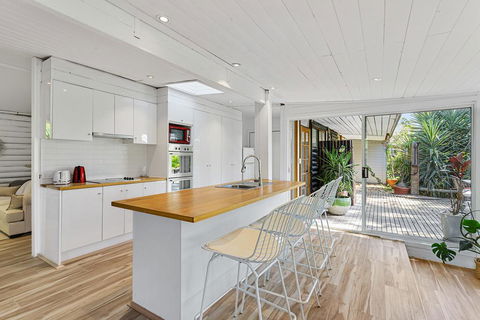 MARTHA COTTAGE - MT MARTHA - Holiday Sunshine Coast 2