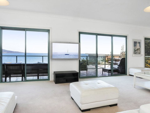 Martha's Villa - Sunshine Coast Tourism 1