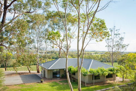McLaren Vale Getaways - Sunshine Coast Tourism 2