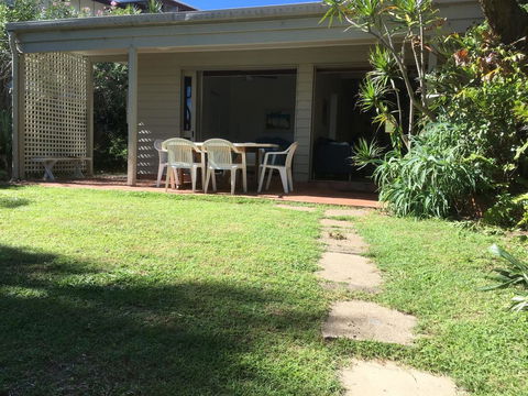 Mclean - Sunshine Coast Tourism 0