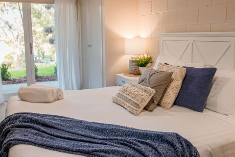 McMillans Villa 18 Metung - Sunshine Coast Tourism 1