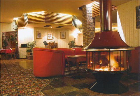 McNevins Warwick Motel - Sunshine Coast Tourism 2