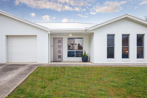 Megan House - Holiday Sunshine Coast 3