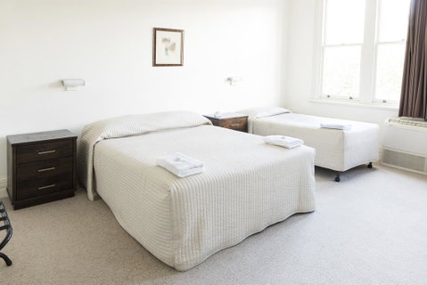 Mercantile Hotel - Sunshine Coast Tourism 3