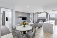 Meriton Suites Church Street Parramatta
