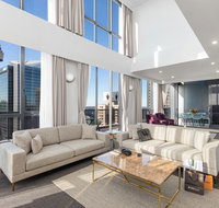 Meriton Suites Pitt Street - Sunshine Coast Tourism