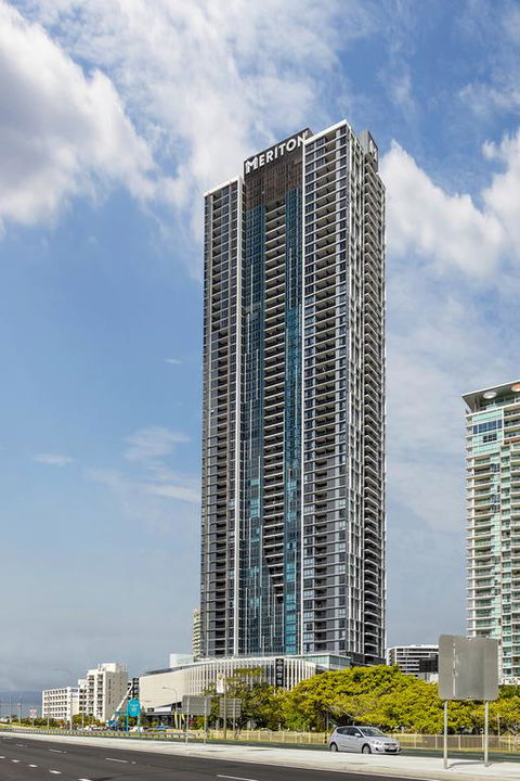 Meriton Suites Southport - Sunshine Coast Tourism 3