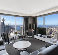 Meriton Suites World Tower - Sunshine Coast Tourism