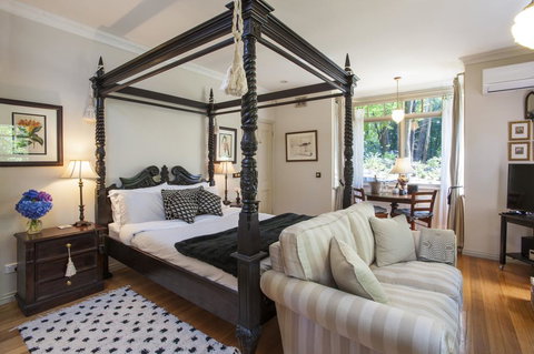 Merrow Cottages - Forest Edge - Sunshine Coast Tourism 0