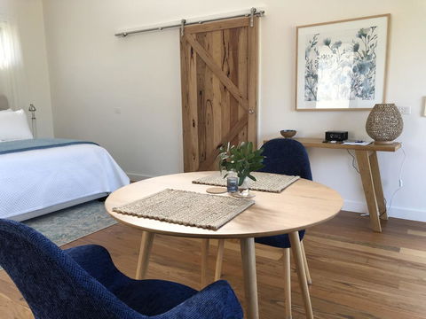 Messmates Luxury Eco Suites - Sunshine Coast Tourism 3