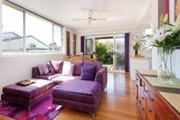 METRES TO THE BEACH - MORNINGTON