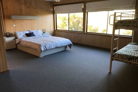 Metung Getaway - Sunshine Coast Tourism 1
