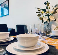 MH012 New Landmark in Melbourne - Sunshine Coast Tourism