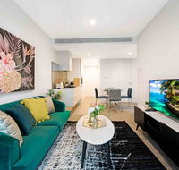 MH019  Black Humor - Sunshine Coast Tourism