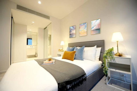 MH43 Newest Landmark Near Crown - Holiday Sunshine Coast 1