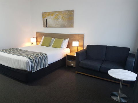 Mid City Motor Inn Singleton - Sunshine Coast Tourism 1