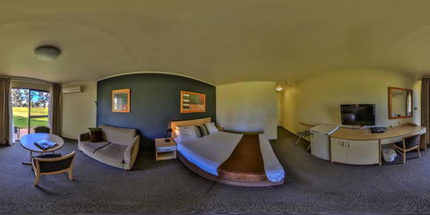 Mildura Golf Resort - Sunshine Coast Tourism 1