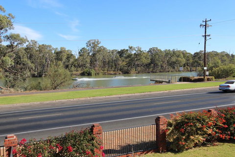 Mildura Riverview Motel - Holiday Sunshine Coast 3