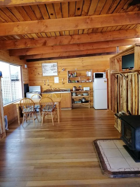 Minnow Cabins Lower Beulah - Holiday Sunshine Coast 3