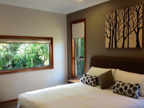 Mistinthegumtrees Eco Luxury Cabins - Sunshine Coast Tourism 0