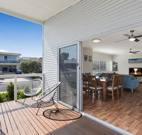 Moana Dreams - Sunshine Coast Tourism