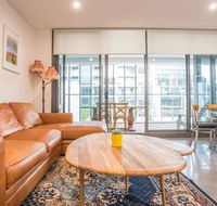 Modern 1bed1study Apt near Station  MQ Centre - Sunshine Coast Tourism