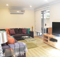 Modern 2 Bedroom Unit Close to CBD - Sunshine Coast Tourism