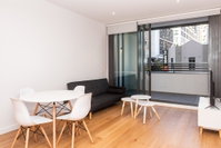 Modern Apartment in Sydney's CBD