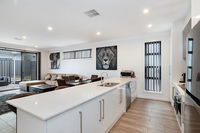 Modern Luxury at Christies Beach