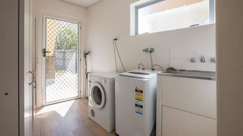 Moondara Unit 2, 21 Bulcock Beach Esplanade, Bulcock Beach - Sunshine Coast Tourism 2