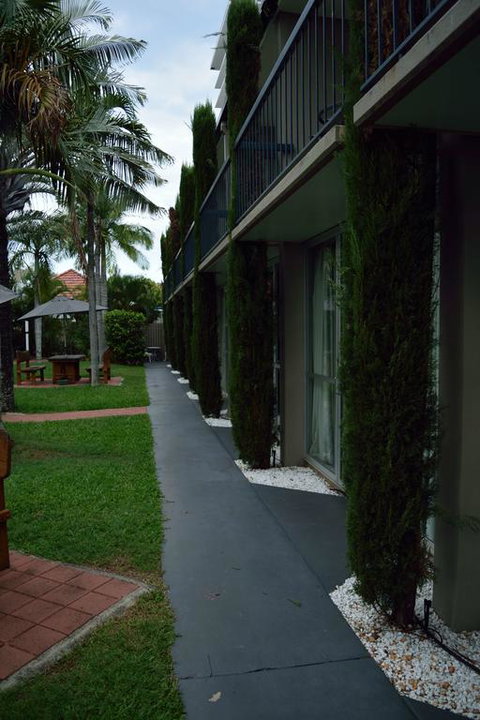 Motel 98 - Sunshine Coast Tourism 3