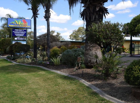 Motel Carnarvon - Sunshine Coast Tourism 1