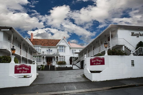Motel Mayfair On Cavell - Sunshine Coast Tourism 0