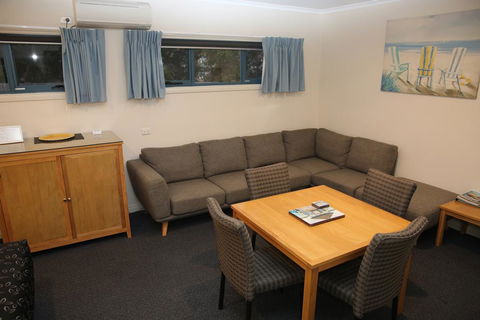 Motel On A'Beckett - Sunshine Coast Tourism 2
