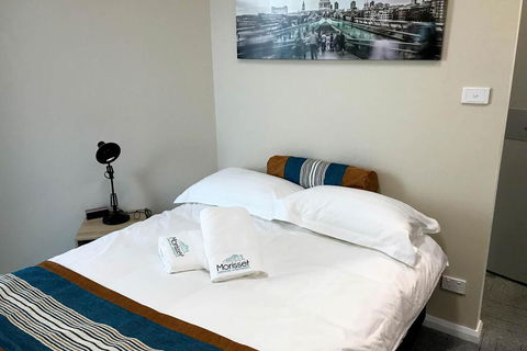 Motel Rooms At Morisset Serviced Apartments - Sunshine Coast Tourism 1