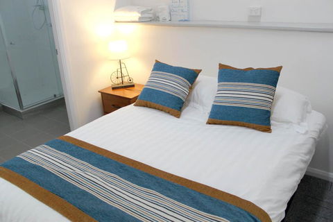Motel Rooms At Morisset Serviced Apartments - Sunshine Coast Tourism 2
