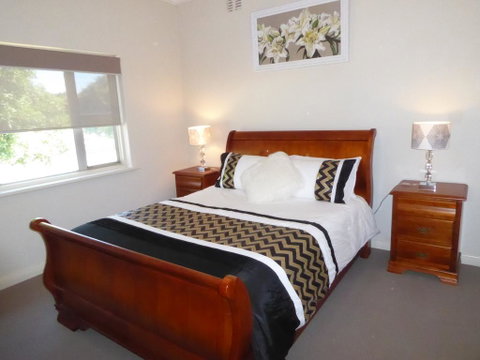 Mount View Motel - Holiday Sunshine Coast 3
