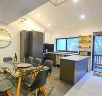 Mowamba F2 - Sunshine Coast Tourism
