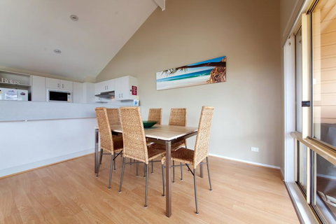 Moy At Nelson Bay, 2/30 Thurlow Avenue - Sunshine Coast Tourism 3