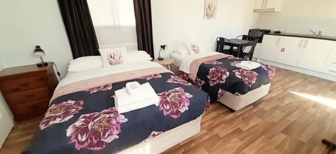 Mt Larcom Tourist Park - Holiday Sunshine Coast 1