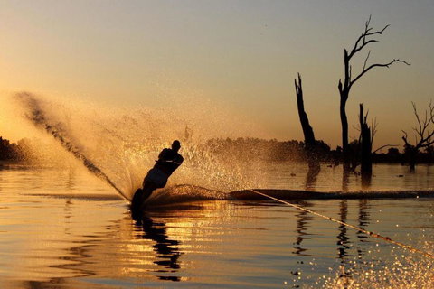 Mulwala Lakeside Apartment - Sunshine Coast Tourism 3