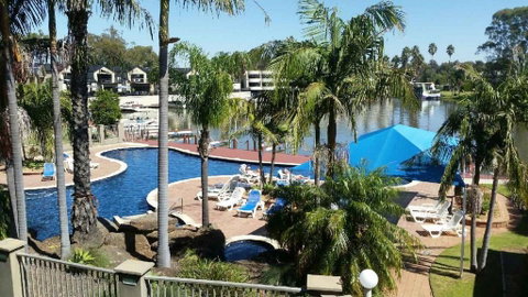 Mulwala Lakeside Apartment - Sunshine Coast Tourism 1