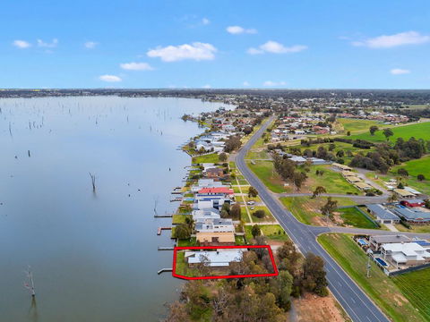Mulwala Lakeside Waterfront - Holiday Sunshine Coast 2