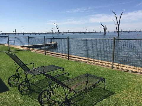 Mulwala Lakeside Waterfront - Holiday Sunshine Coast 3