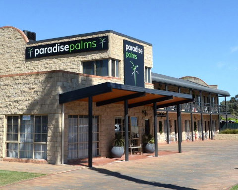 Mulwala Paradise Palms Motel - Sunshine Coast Tourism 0