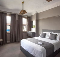Nags Head Hotel - Holiday Sunshine Coast